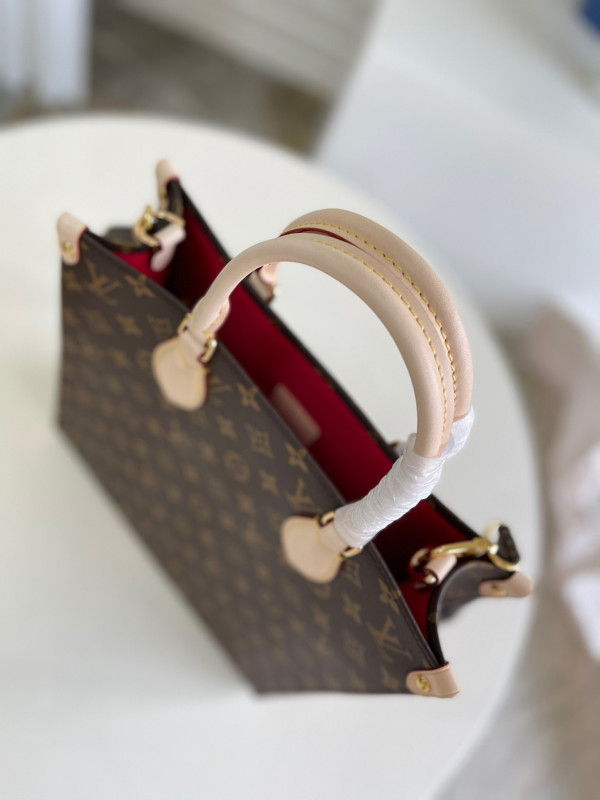 l**is V*t*n petit sac plat