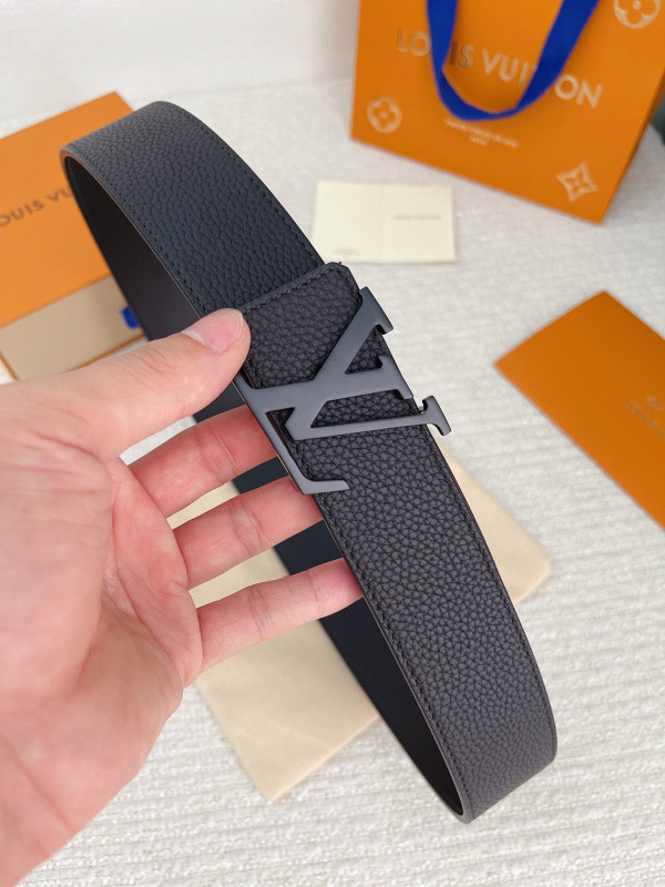 l**is V*t*n belt