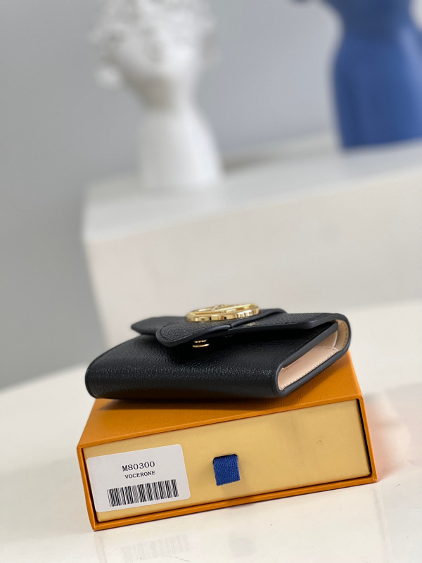 l**is V*t*n pont 9 compact wallet