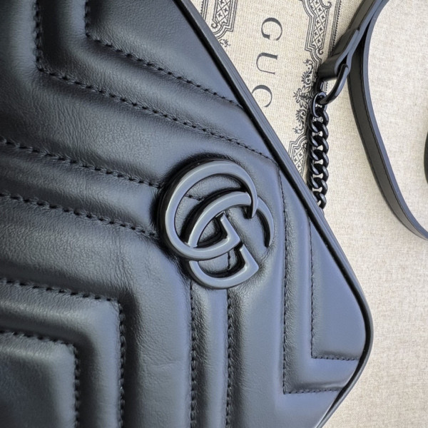 G*u*i gg marmont mini shoulder bag