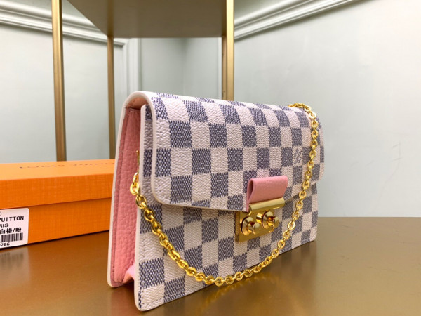 l**is V*t*n croisette chain wallet