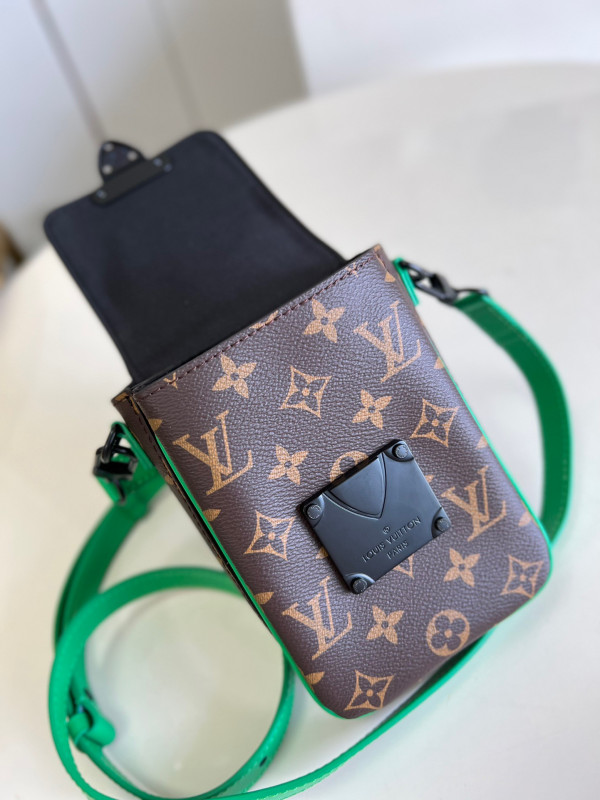 l**is V*t*n s-lock vertical wearable wallet