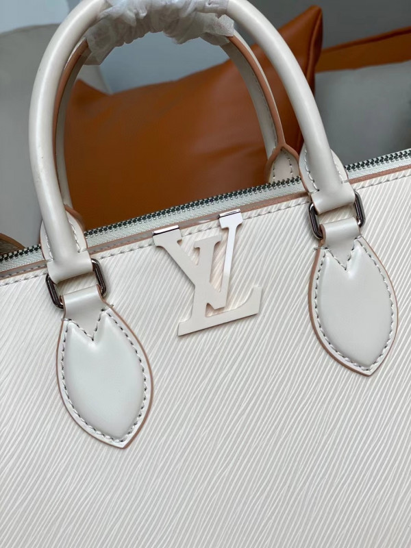 l**is V*t*n grenelle tote mm