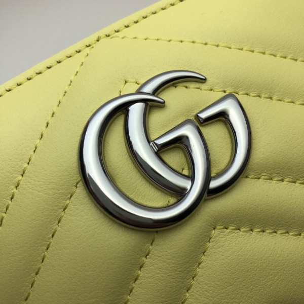 G*u*i gg marmont cosmetic case