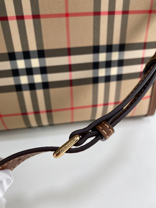 B**rry small vintage check two-handle title bag