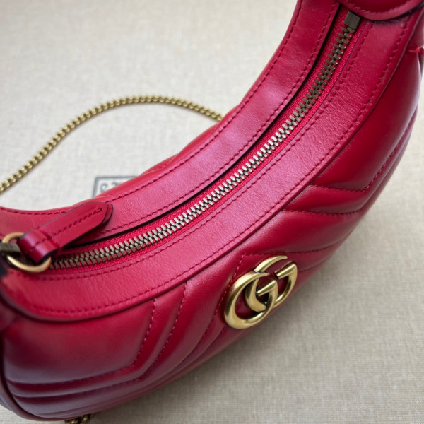 G*u*i gg marmont half-moon-shaped mini bag