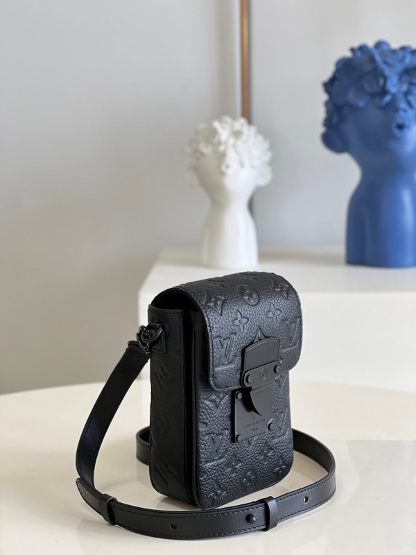 l**is V*t*n s-lock vertical wearable wallet