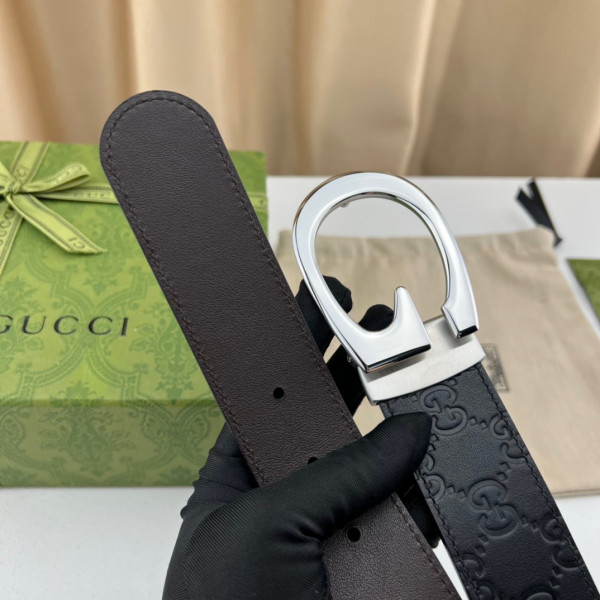 G*u*i belt