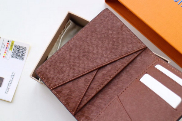 l**is V*t*n pocket organizer