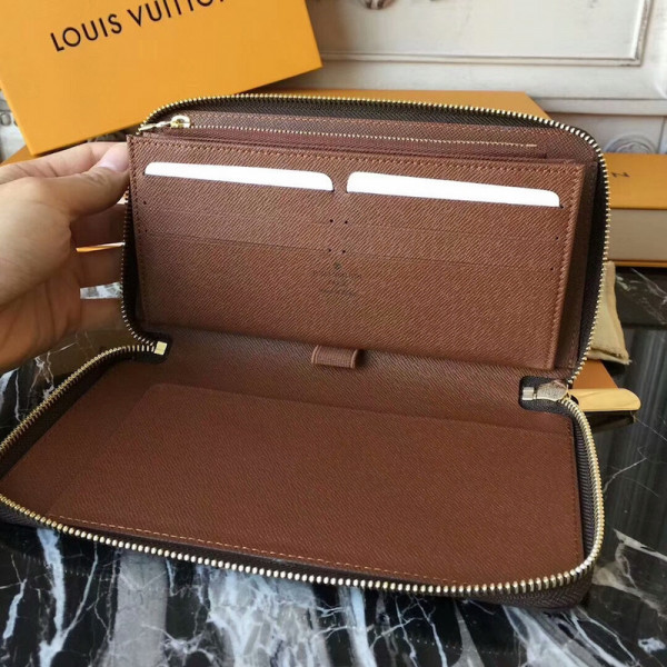 l**is V*t*n zippy organizer