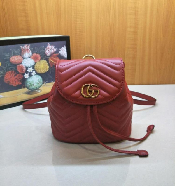 G*u*i gg marmont matelassé backpack 528129