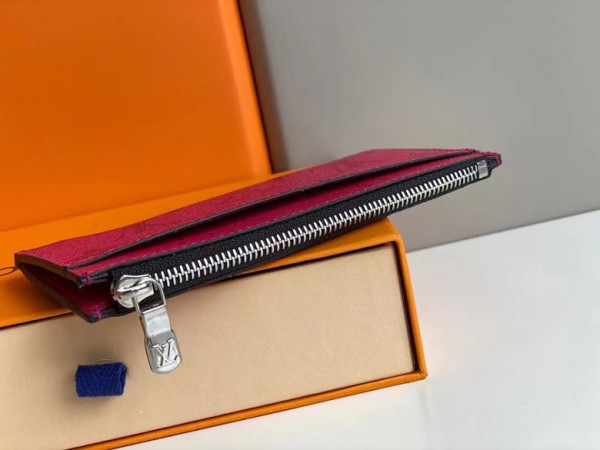 l**is V*t*n coin card holder