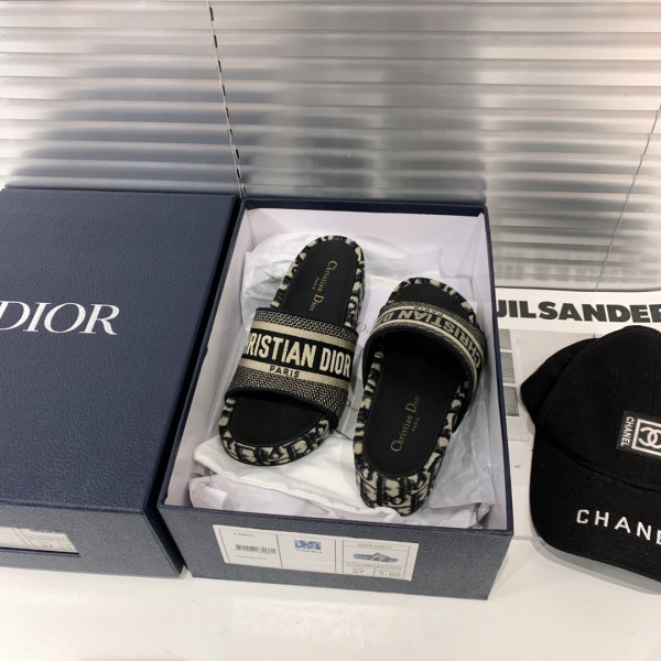 D*or dway wedge slide