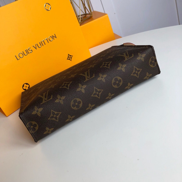 l**is V*t*n toiletry pouch 26