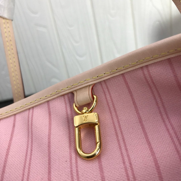 l**is V*t*n neverfull pm
