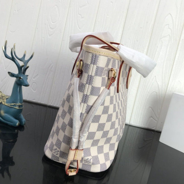 l**is V*t*n neverfull pm