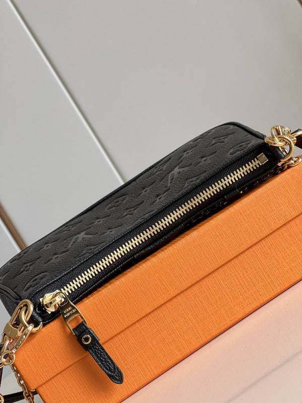 l**is V*t*n easy pouch on strap