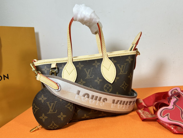 l**is V*t*n neverfull bb