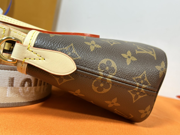 l**is V*t*n neverfull bb