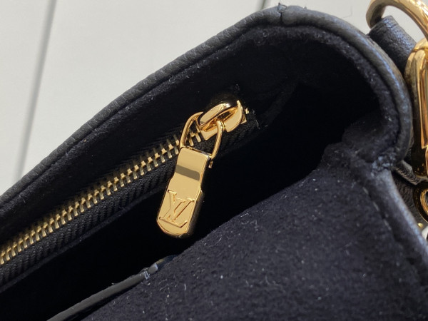 l**is V*t*n wallet on chain ivy