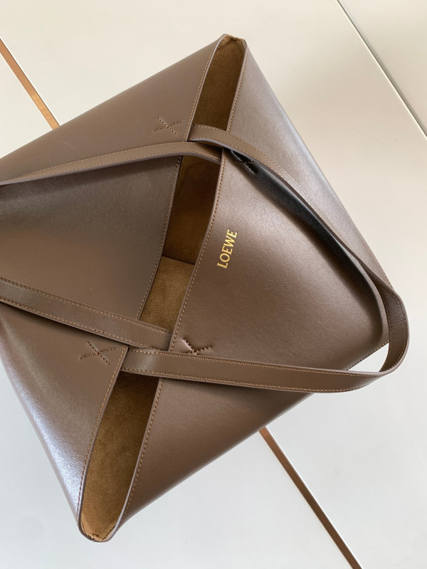 LOEWE Puzzle Fold Tote in shiny calfskin