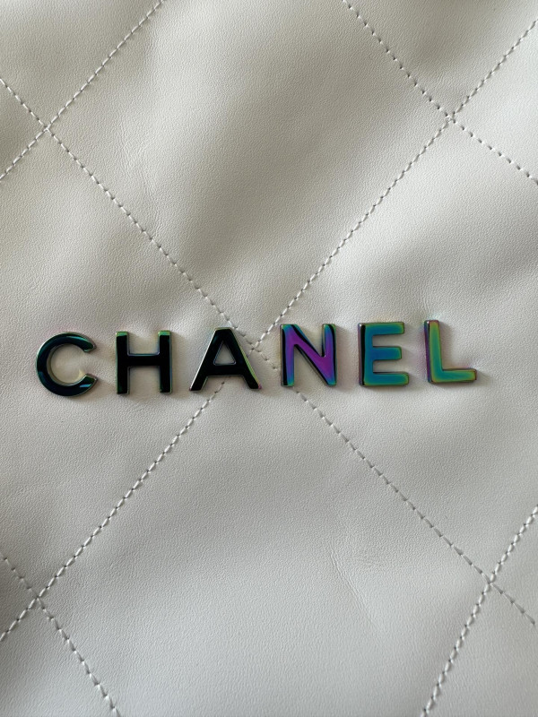 CL 22 SMALL HANDBAG