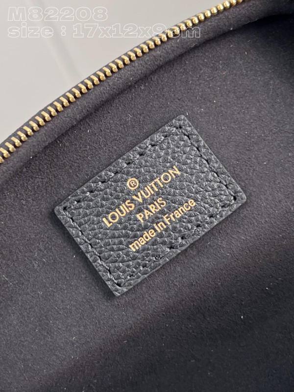 l**is V*t*n mini bumbag-17-12-9.5cm