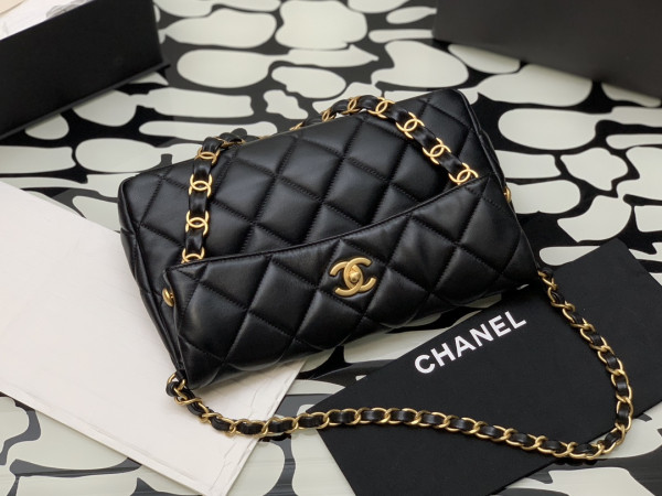 CL MAXI HOBO HANDBAG
