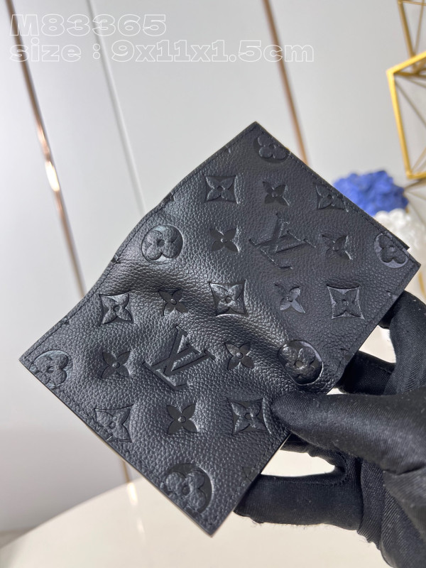 l**is V*t*n lisa wallet - 9*11.5*1.5cm