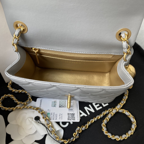 CL FLAP BAG 17CM