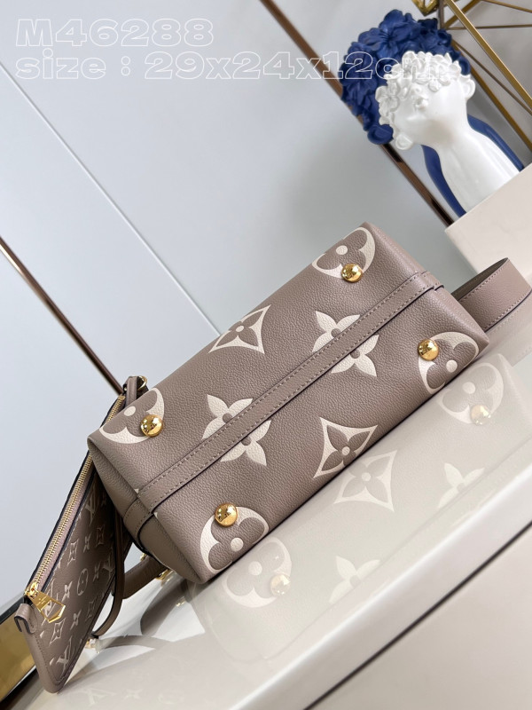 l**is V*t*n carryall pm-29*24*12cm