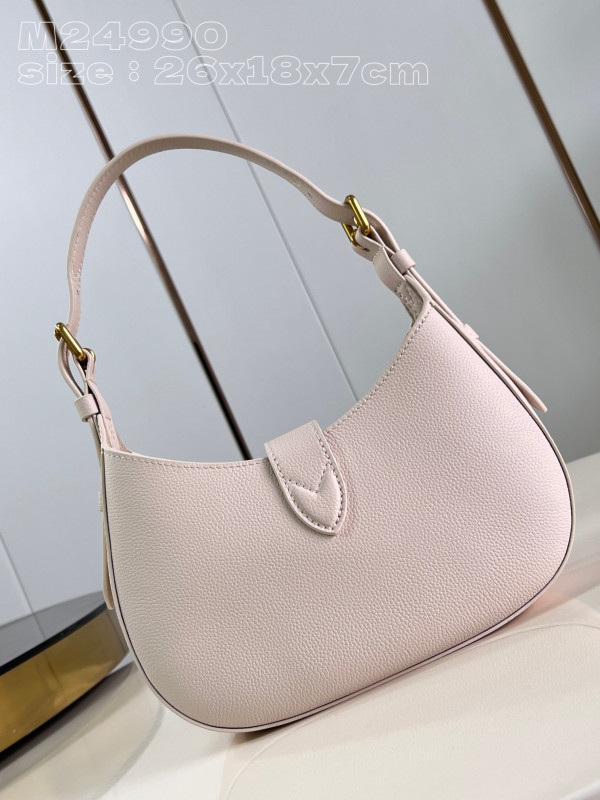 l**is V*t*n low key shoulder bag-26*18*7cm