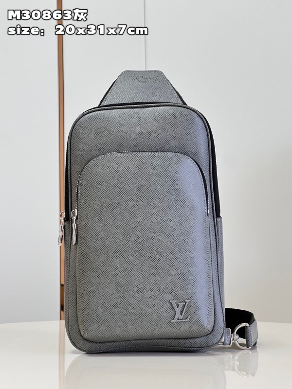 l**is V*t*n avenue slingbag nm-31*20*7cm