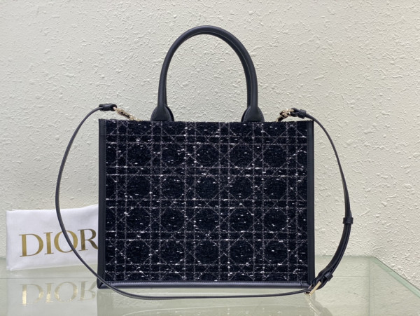medium D*or book tote-36*18*28cm