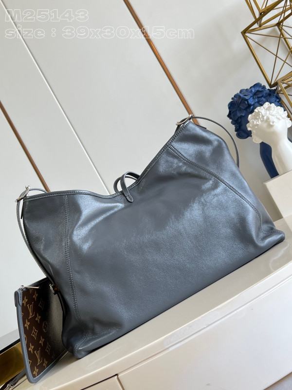 l**is V*t*n carryall mm- 39 x 30 x 15cm