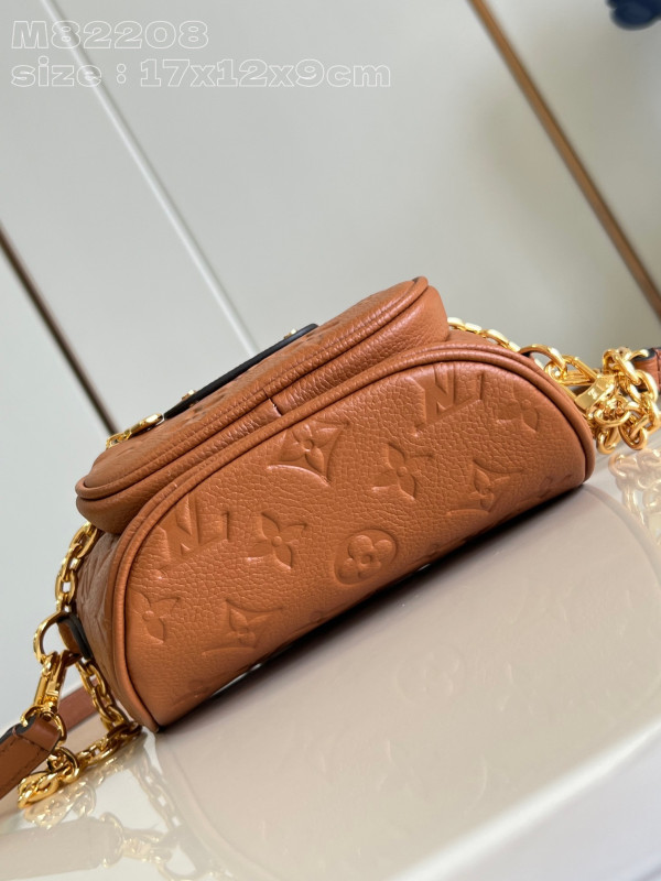 l**is V*t*n mini bumbag-17-12-9.5cm