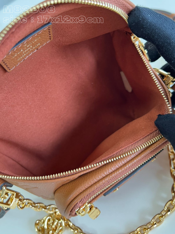 l**is V*t*n mini bumbag-17-12-9.5cm