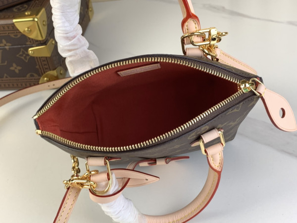 l**is V*t*n lockit bb-15*19*7cm